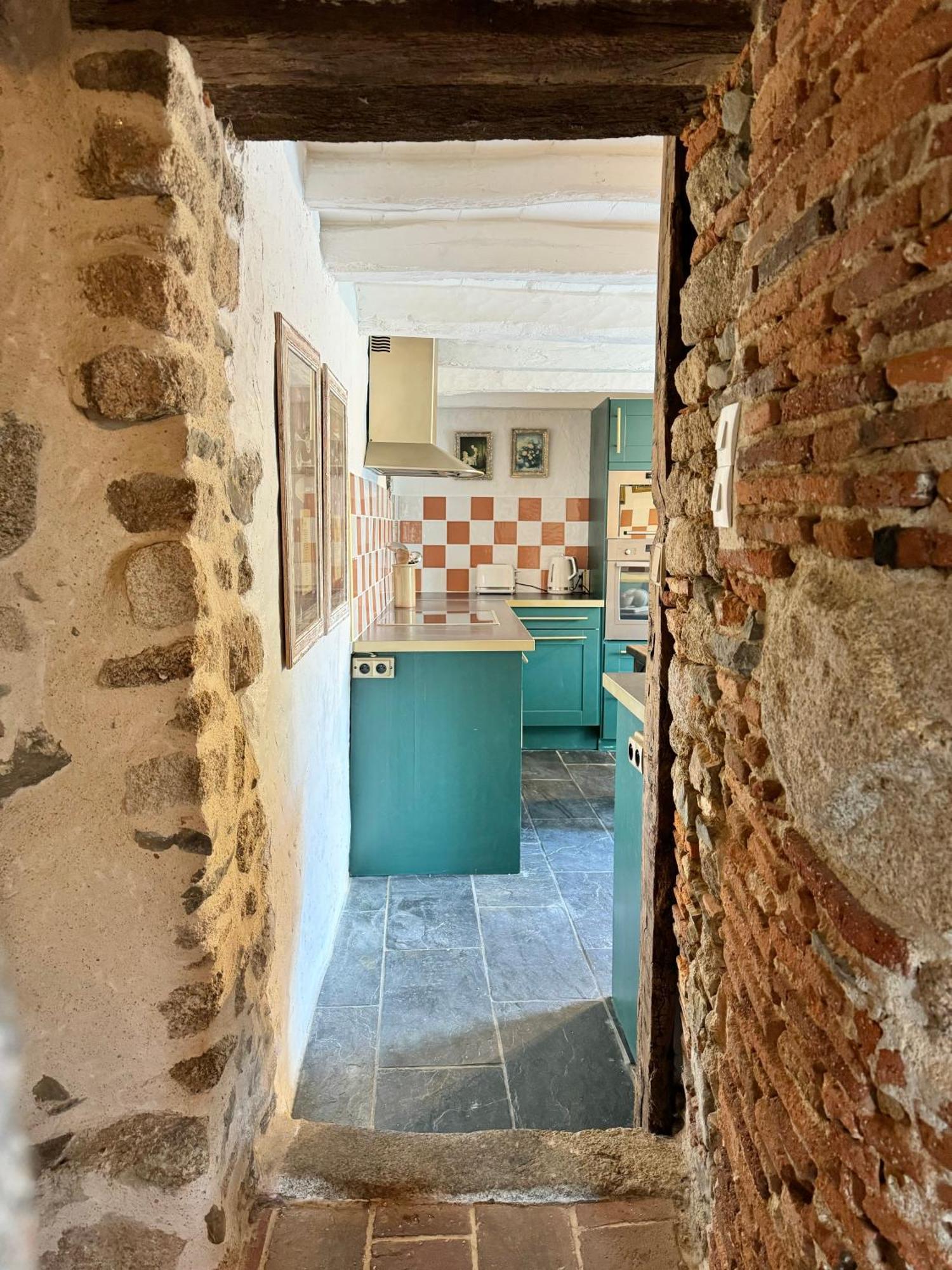 Manoir Medieval Art Deco - Logis Des 3 Artistes Sevremont Εξωτερικό φωτογραφία